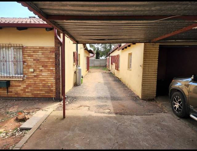 2 BEDROOM PROPERTY TO RENT IN WYCHWOOD